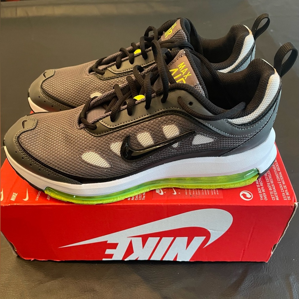 Nike Air Max AP Iron Gray Volt *NIB* - Picture 2 of 7
